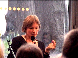 Elisabeth von Thadden, 'Die Zeit' a national newspaper