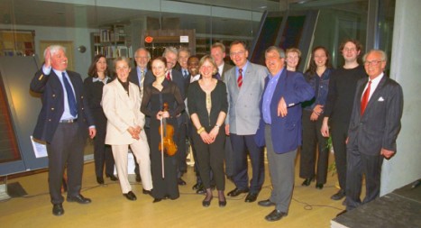 R&uuml;diger Schramm, Volker Angres, Heikedine K&ouml;rting-Beurmann, Victor von Monteton, Ernst-Ulrich Schassberger, Orchestra, VIP's and solar-products of our partners Suntechnics, Elco-Kl&ouml;ckner, Thyssen-Bausysteme